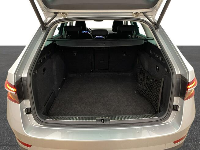 Skoda Superb 2.0 TDI SCR STYLE 4X4 DSG Warszawa - zdjęcie 11