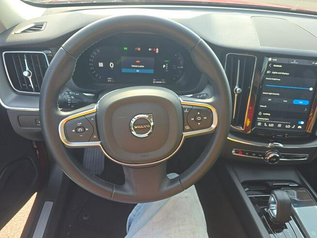 Volvo XC 60 Bogata wersja wyposażenia / AWD / T8 / niski przebieg Chwaszczyno - zdjęcie 8