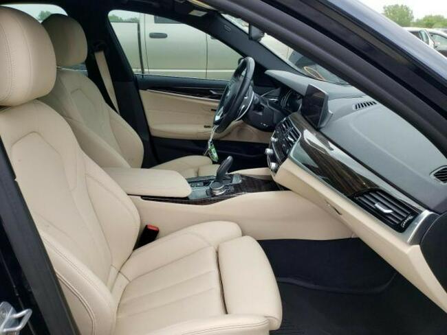 BMW 530 2019, 2.0L, 4x4, od ubezpieczalni Sulejówek - zdjęcie 5