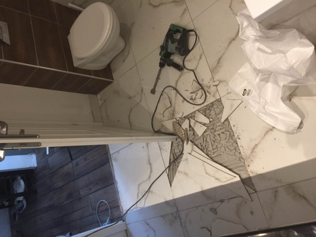 DEMONTAŻ.  Skuwanie kafli,glazury,tapety,tynków w mieszkaniu Wroclaw Fabryczna - zdjęcie 8