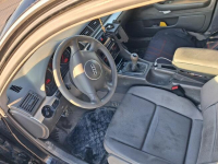 Audi a4b6 Kazimierza Wielka - zdjęcie 4