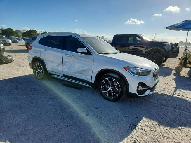 BMW X1 B48 / xDrive / niski przebieg Wrocław - zdjęcie 3
