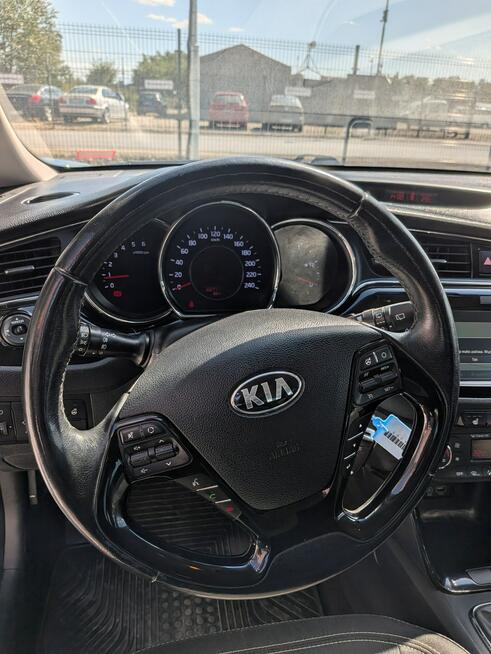 Kia Ceed 1.6 CRDI FV23% Miękinia - zdjęcie 9
