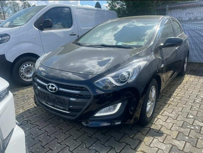 Hyundai i30 Perfekcyjny bogata wersja Bezwypadkowy Rzeszów - zdjęcie 2
