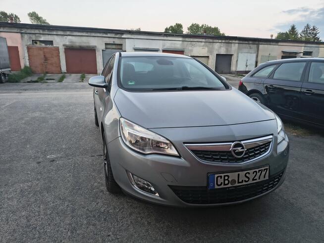 Opel Astra 1.4 Turbo. 140 KM. 2011 r. Żagań - zdjęcie 6