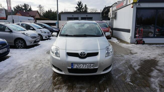 Toyota Auris zarejestrowany, ubezpieczony. Gwarancja. Polecam !!! Zielona Góra - zdjęcie 2