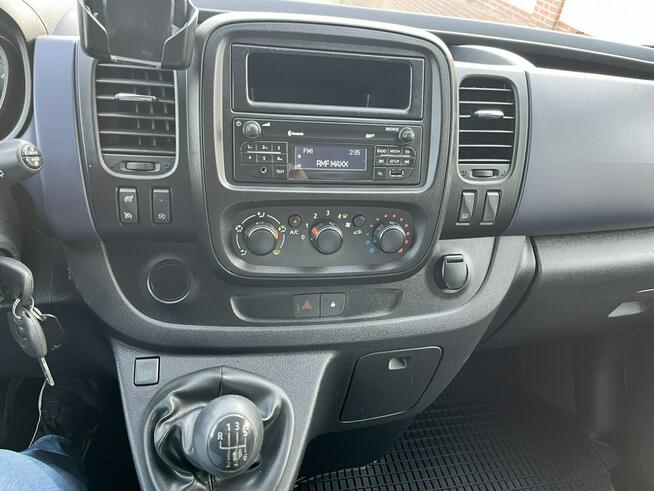 Opel Vivaro 2XL  9-osobowy tylko 188 tys km BEZWYPADKOWY Słupsk - zdjęcie 11