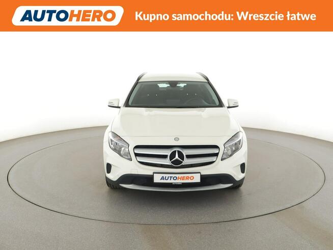 Mercedes GLA 200 klima navi grzane fotele czujniki parkowania hak Warszawa - zdjęcie 11