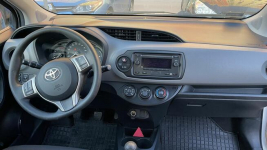 Toyota Yaris 2017 niski przebieg Wałbrzych - zdjęcie 10