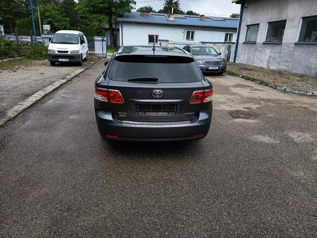 Toyota Avensis Bezwypadkowy, dok. przebiegu, stan BDB Janów Lubelski - zdjęcie 12