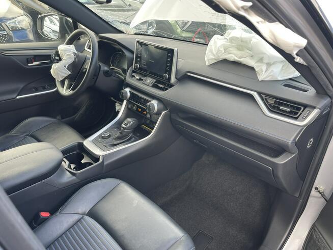 Toyota RAV-4 Selection 4x4 Hybryda Kamera Skóra Podgrzewanie Virtual Gliwice - zdjęcie 8
