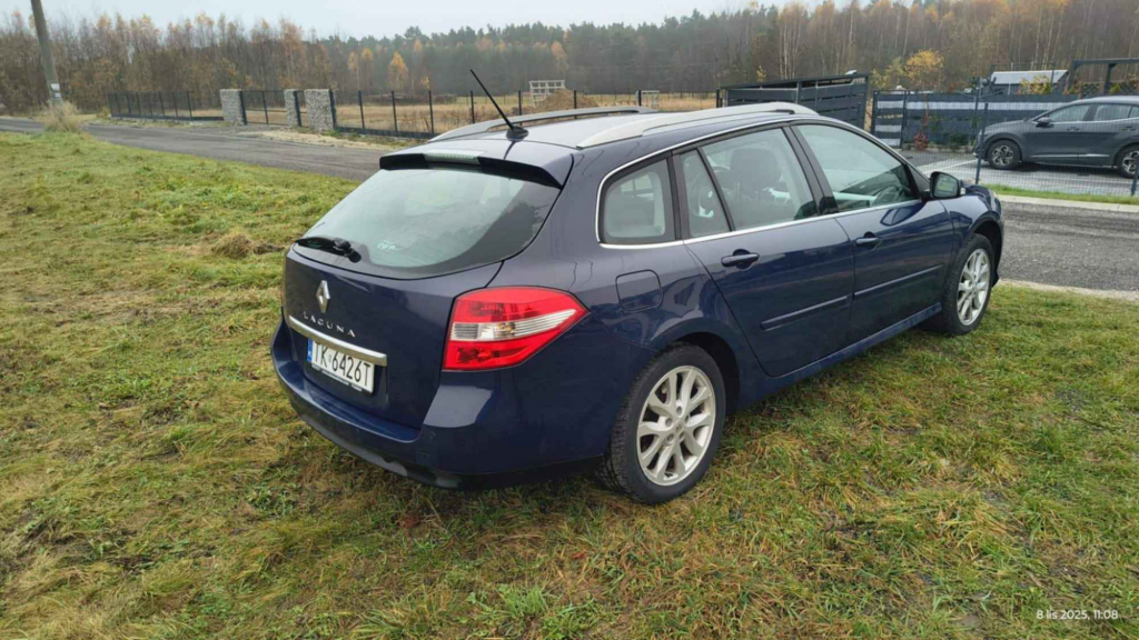 Renault Laguna III 2.0 Benzyna 2008 Kombi Moc 140KM Szydłowiec - zdjęcie 4