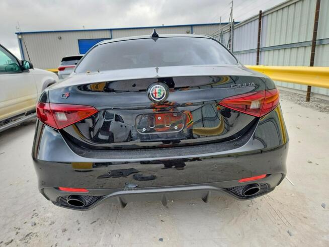 Alfa Romeo Giulia Wersja Ti / AWD / niski przebieg Chwaszczyno - zdjęcie 6