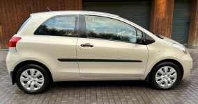 Toyota Yaris 1.3 Salon Serwis ASO - niski przebieg Bezwypadk Legionowo - zdjęcie 7
