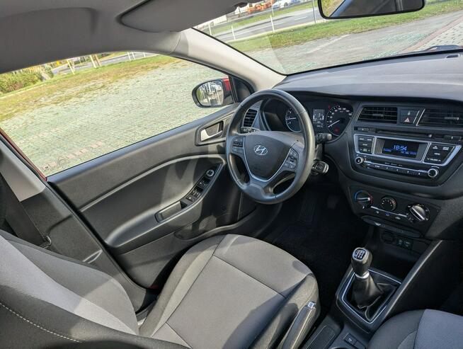 Hyundai i20 1.2 Benzyna 84 KM/zadbany/gotowy do rejestracji Biała - zdjęcie 3