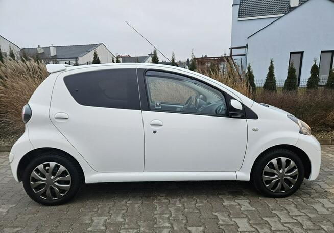 Toyota Aygo 5 Drzwi Klima Zadbany Rata320ZŁ Śrem - zdjęcie 8
