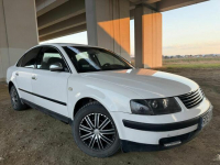 ** VW Passat 1.9 TDI ** Ładny Zadbany ** Ekonomiczny ** 2000 Dębica - zdjęcie 2