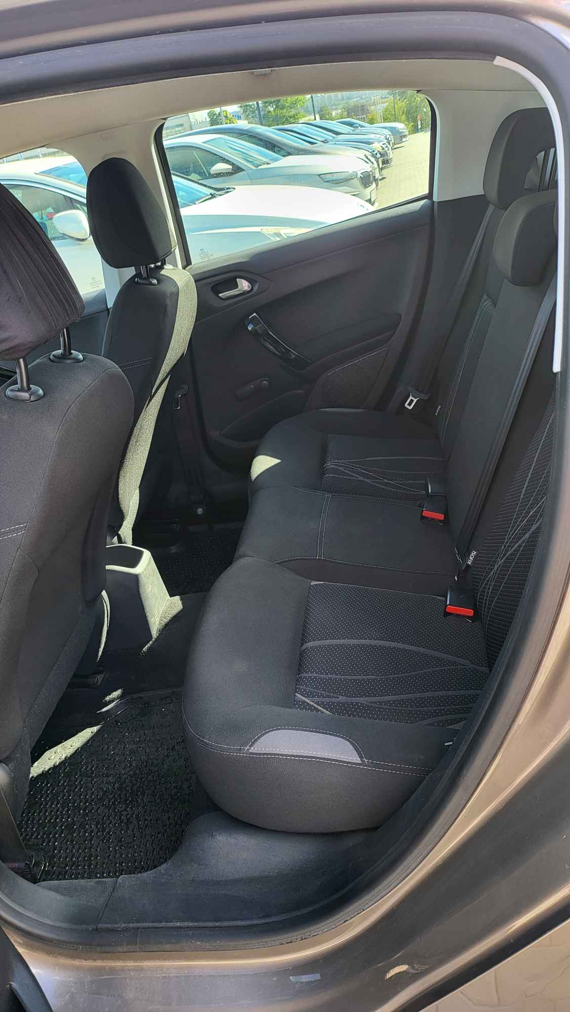 sprzedam PEUGOTA 208 Kielce - zdjęcie 8