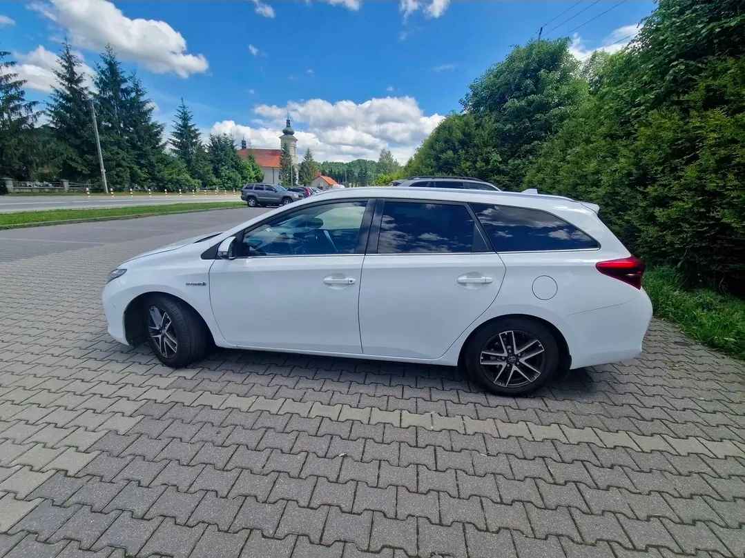 Toyota Auris Touring Sports 1.8 Hybrid + GPL – 2015 Bemowo - zdjęcie 2