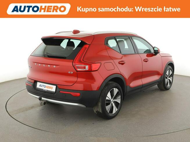 Volvo XC 40 FV23% automat B3 mHEV kamera navi LED tempomat el.klapa Warszawa - zdjęcie 7