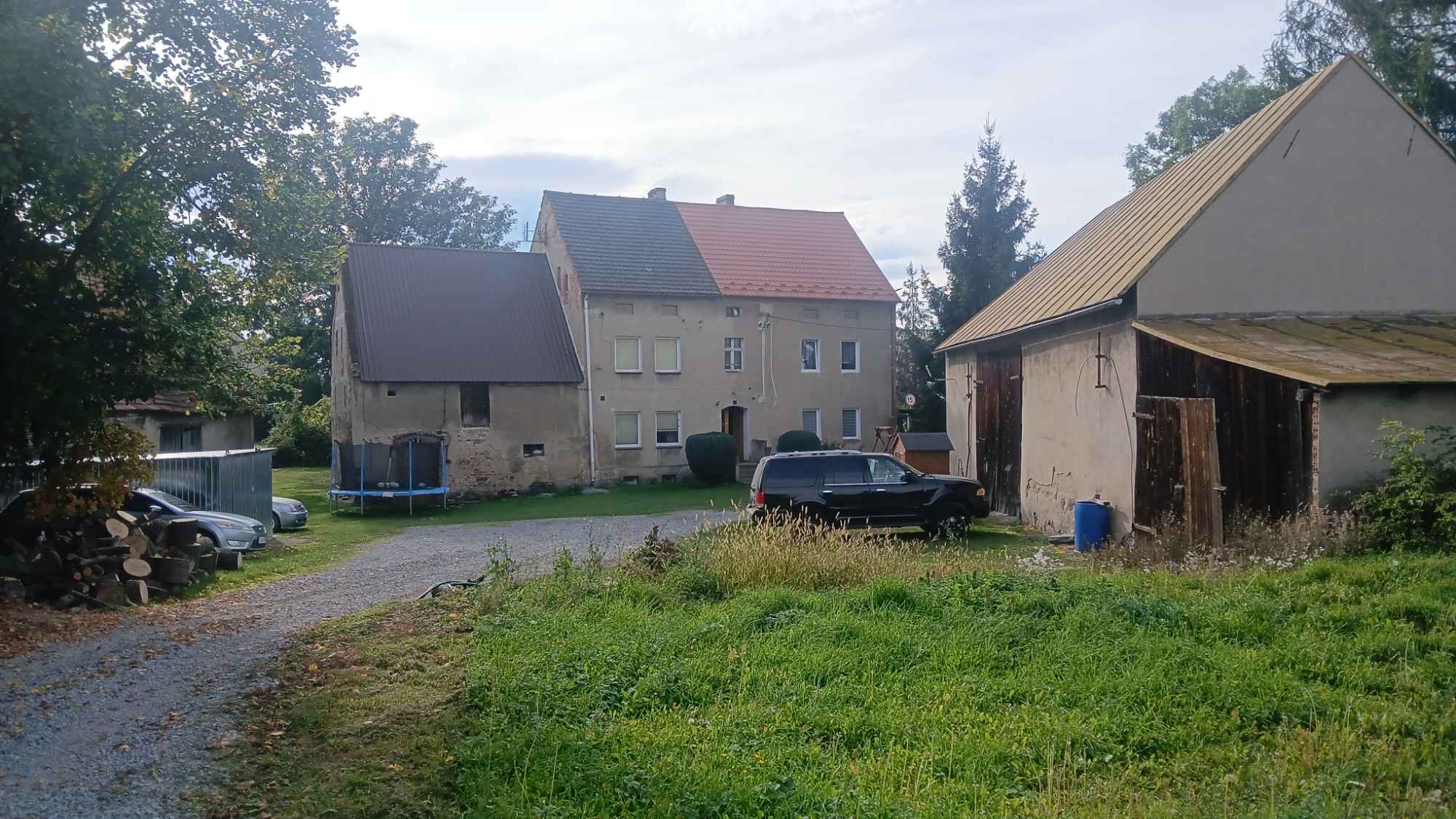 Sprzedam pół domu na w Piekarach gm. Udanin Piekary - zdjęcie 1