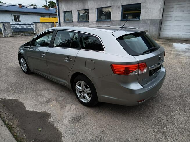 Toyota Avensis Bezwypadkowy, pełna historia, ładny Janów Lubelski - zdjęcie 3