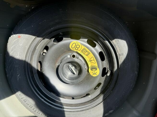 Ford Fiesta jak nowa !!! Niski oryginalny przebieg !!! Poznań - zdjęcie 7