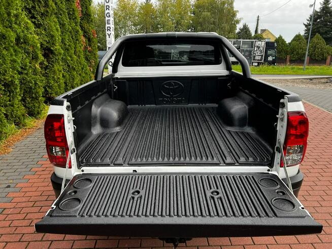 Toyota Hilux 2.4 D-4D Zarejestrowany Niski przebieg Baranowo - zdjęcie 8