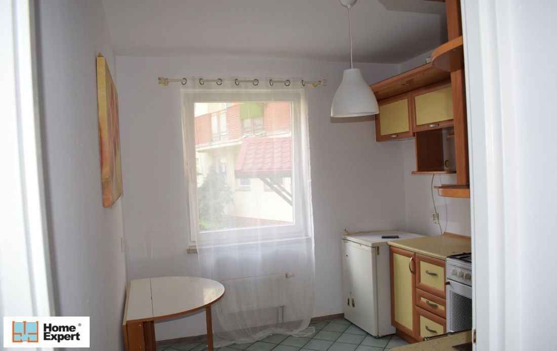 3pok, 50met, Okolice Leopolda Tymanda PIWNICA/2002 (Wrocław) Fabryczna - zdjęcie 2