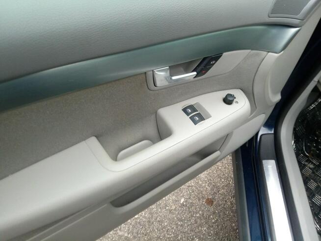 Śliczna Audi A4B7 2.0 b+ gaz Policzna - zdjęcie 5