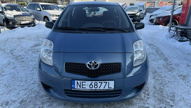 Toyota Yaris 1.3 Benzyna Zarejestrowany Ubezpieczony Elbląg - zdjęcie 12