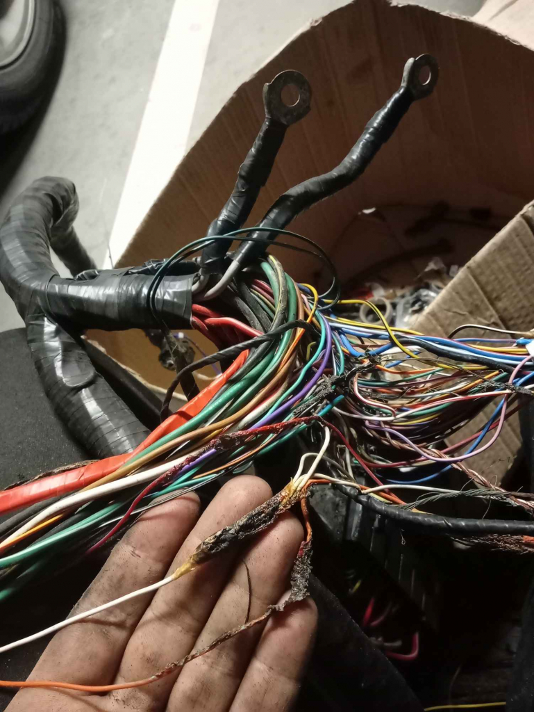 Regeneracja naprawa wiązek instalacji samochodowych Siedlce - zdjęcie 1