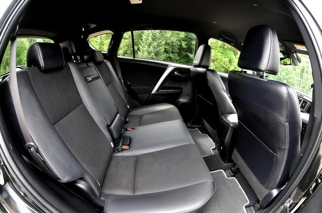 Toyota RAV-4 2.5 205KM HYBRID 4x4 Skóra Xenon Blis Kamera Radar JBL Płock - zdjęcie 9