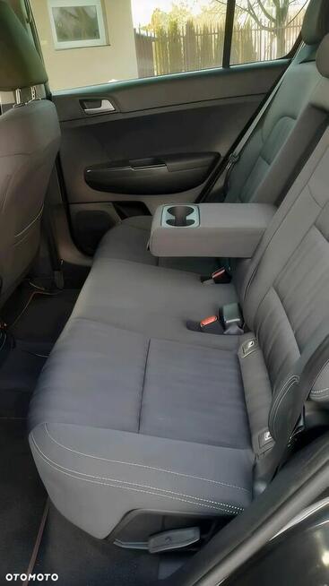 Kia Sportage 1.6 GDI M 2WD Wojnicz - zdjęcie 8
