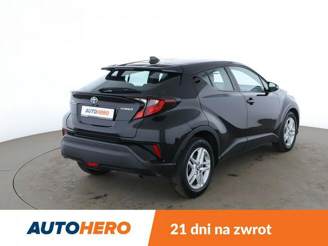 Toyota C-HR navi/ kamera/ 122KM/ Bluetooth /ACC/ LED/ Warszawa - zdjęcie 7