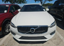 Volvo XC 60 INSCRIPTION / AWD / T5 / niski przebieg Tarnów - zdjęcie 2