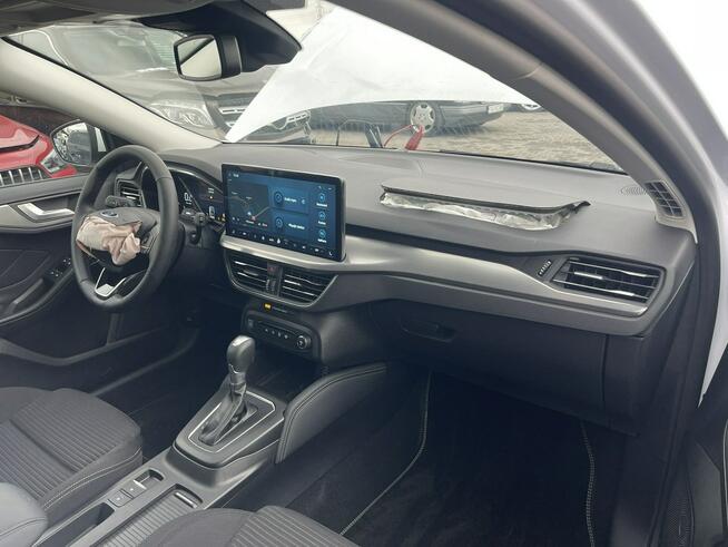 Ford Focus Automat  Kamera Podgrzewane: Szyba, fotele, kierownica Gliwice - zdjęcie 11