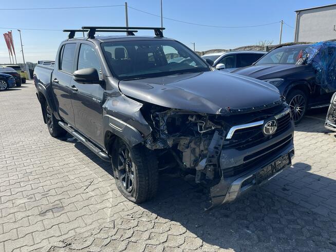 Toyota Hilux Invincible 4x4 Automat Skóra Podgrzewanie JBL Gliwice - zdjęcie 3