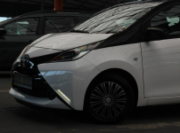 Toyota Aygo Klimatyzacja*Kamera*Esp*Led*BT*Komp*OgrPrędk*Gwar VGS!!! Mysłowice - zdjęcie 7