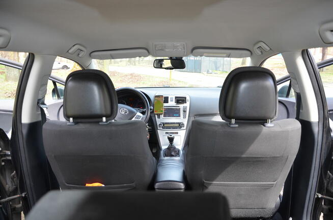 Toyota Avensis Sosnowiec - zdjęcie 6