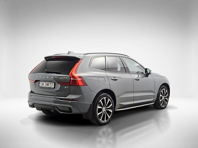 Volvo XC 60 B4 B Plus Dark aut ! Z Polskiego Salonu ! Faktura VAT ! Warszawa - zdjęcie 5