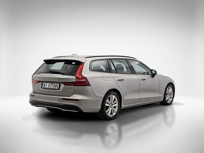 Volvo V60 2.0 B4 B Plus Dark ! Z Polskiego Salonu ! Faktura VAT ! Warszawa - zdjęcie 5