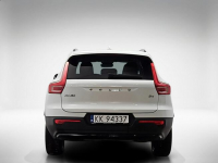 Volvo XC 40 B4 Plus Dark aut ! Z Polskiego Salonu ! Faktura VAT ! Warszawa - zdjęcie 4