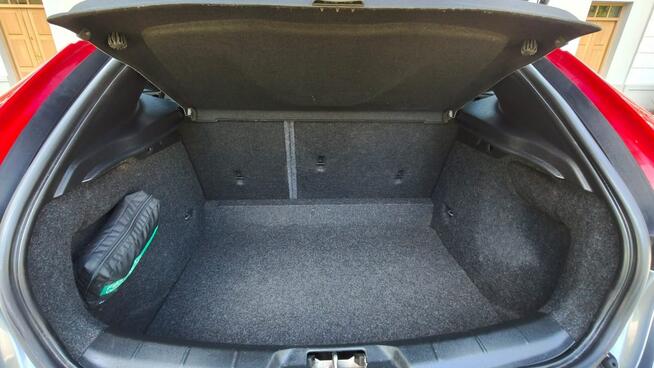 Volvo V40 Xenon Skóry Harman Kardon Gwarancja Kutno - zdjęcie 12