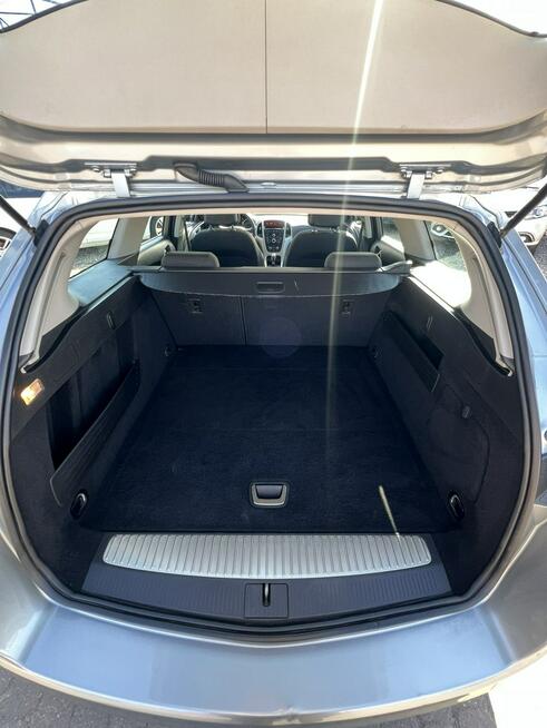 Opel Astra Sports Tourer Słupsk - zdjęcie 4