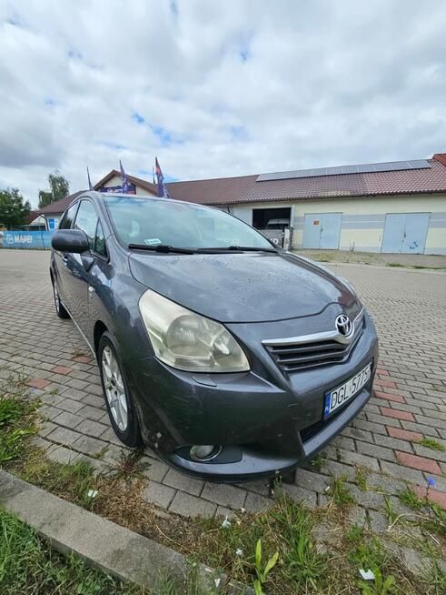 Toyota Verso Hak - 2.2 D-CAT - 2008r Głogów - zdjęcie 1