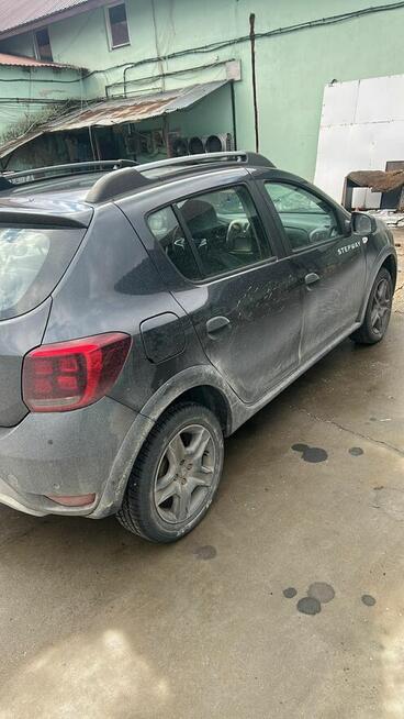 Syndyk sprzeda samochód osobowt Dacia Sandero Kielce - zdjęcie 3