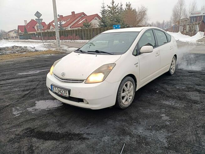 Toyota Prius 1.5 Hybrid b+g 07r Automat Tarnów - zdjęcie 2