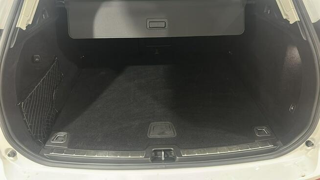 Volvo XC60 B4B Momentum Warszawa - zdjęcie 11