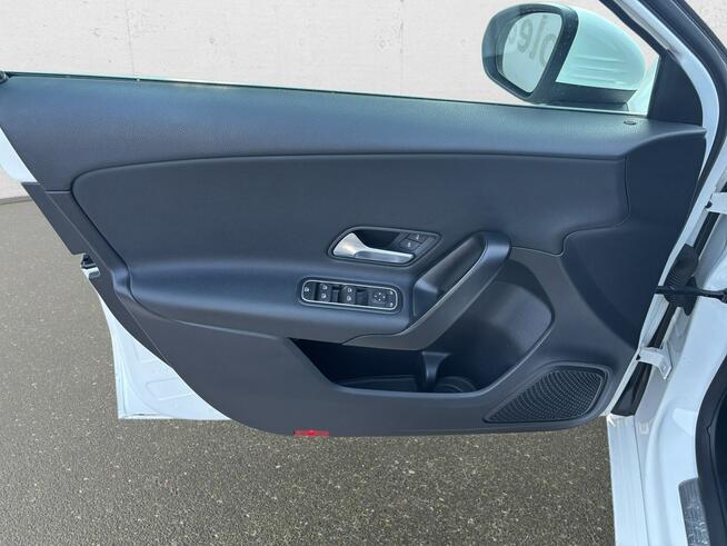 Mercedes A 180 Style 7G-DCT ! Z Polskiego Salonu ! Faktura VAT ! Warszawa - zdjęcie 10